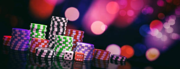 Live-dealer tables and tournament leaderboards